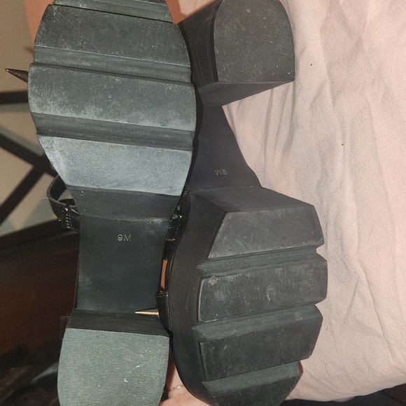 Widow Vegan Leather Studded Pentagram Shoes - Picture 3 of 5